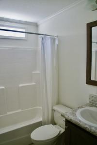 2020 Homes of Merit SIG3523B Manufactured Home