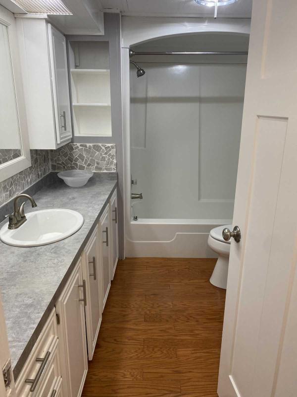 1980 Holly Park Mobile Home