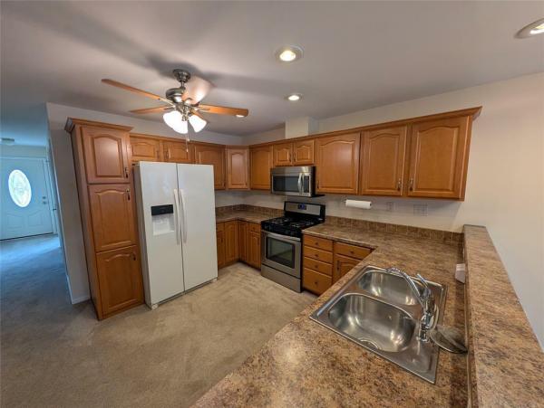 2014 Pine Grove Mobile Home