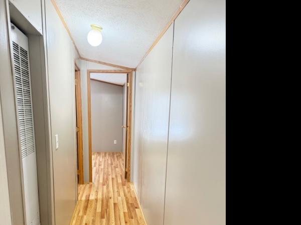 2002 Castle Mobile Home