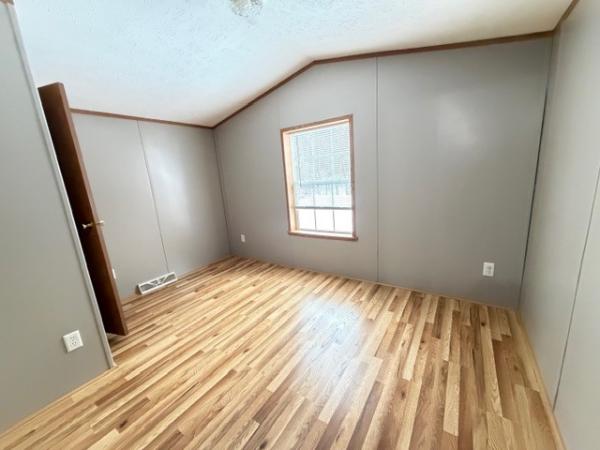 2002 Castle Mobile Home