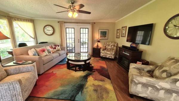 1998 Palm Harbor Homes Mobile Home