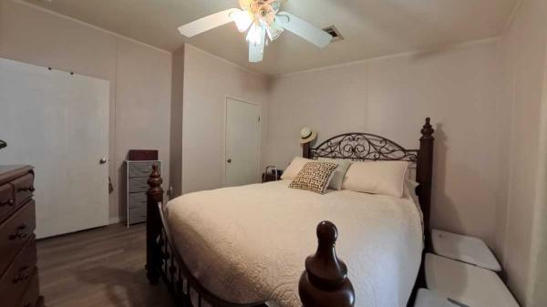 2002 OAKS Manufactured Home