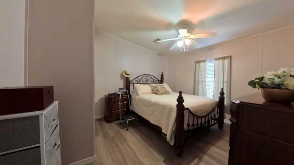 2002 OAKS Manufactured Home