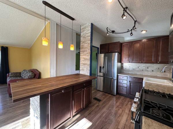 1993 Fleetwood Manufactured Home