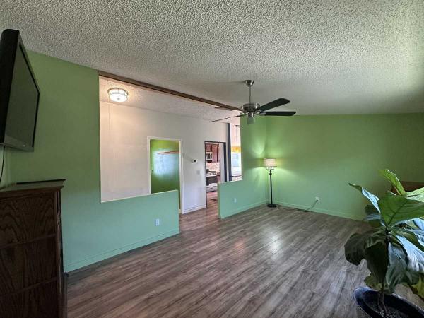 1993 Fleetwood Manufactured Home