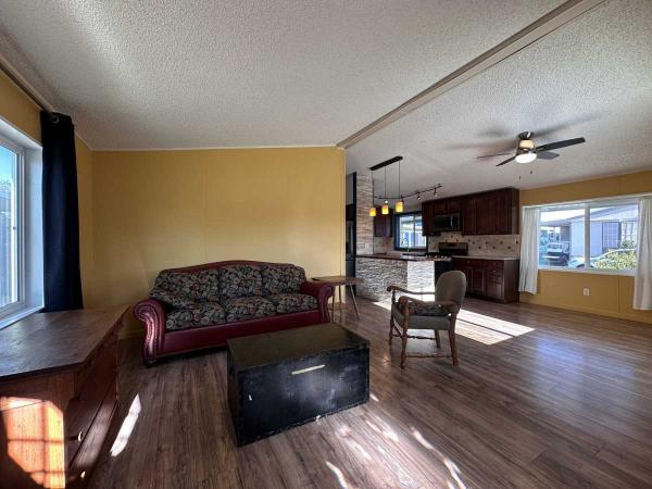 1993 Fleetwood Manufactured Home