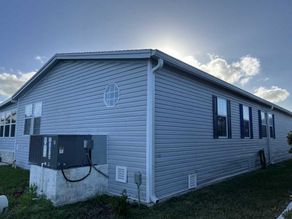 2005 Fleetwood Lifestages Manufactured Home