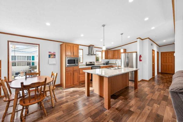 2018 Schulz Riverview Mobile Home