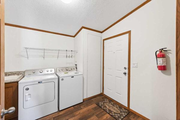 2018 Schulz Riverview Mobile Home