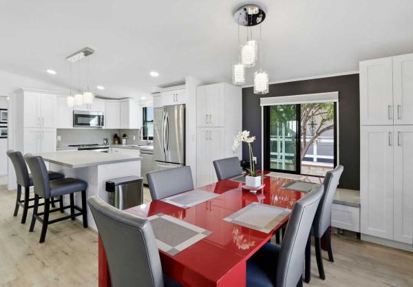 1991 Schult Manufactured Home