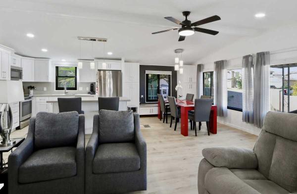 1991 Schult Manufactured Home