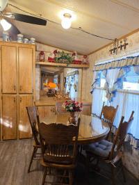 1985 REDMAN Manufactured Home