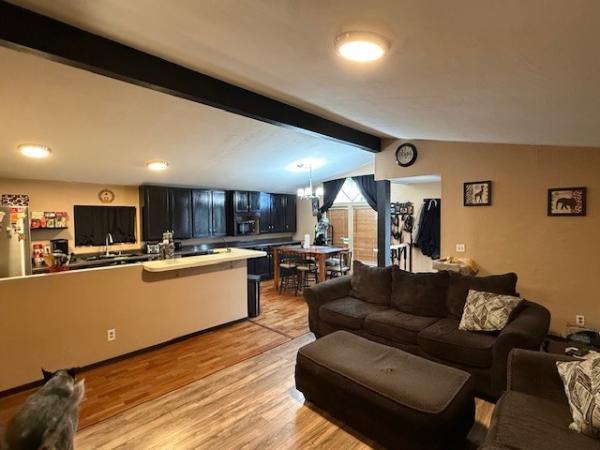 1988 Goldenwest Mobile Homes Manufactured Home