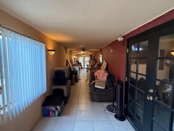 1988 Goldenwest Mobile Homes Manufactured Home