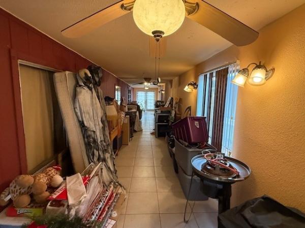 1988 Goldenwest Mobile Homes Manufactured Home