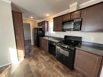 Photo 2 of 9 of home located at 5147 Kidway Ct Sterling Heights, MI 48310