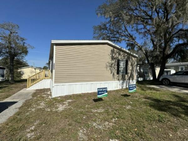 Photo 1 of 2 of home located at 9336 Paradise Drive Tampa, FL 33610