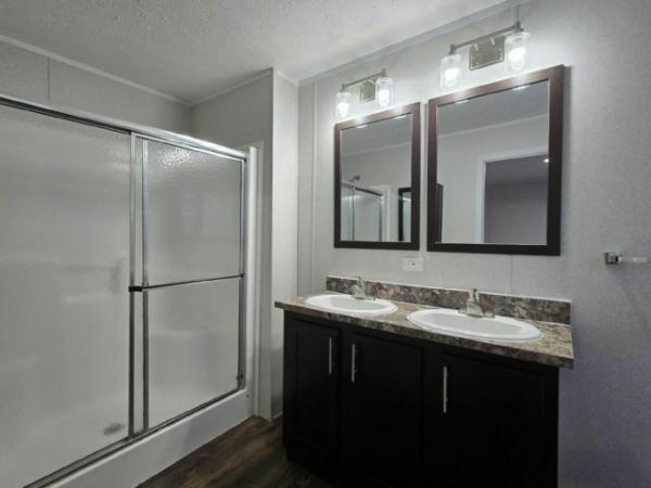 2022 Fleetwood 410HH28403A Manufactured Home