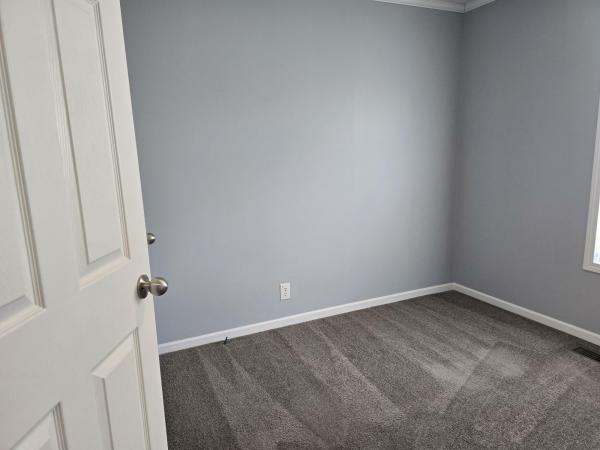 2020 Champion RA2460204 Mobile Home