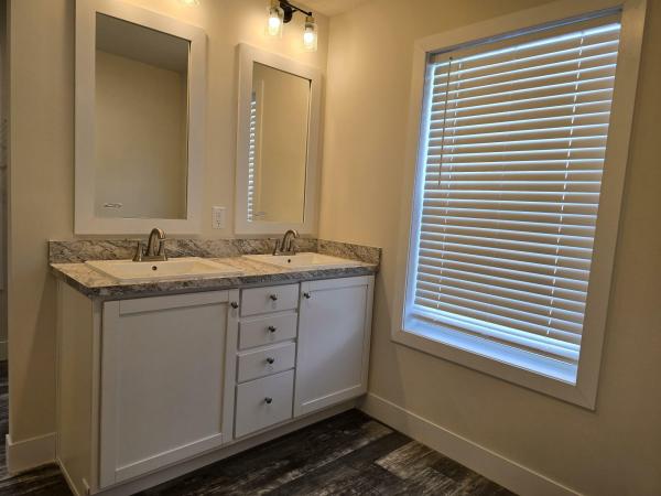 2025 Clayton 81SRH28603A Mobile Home