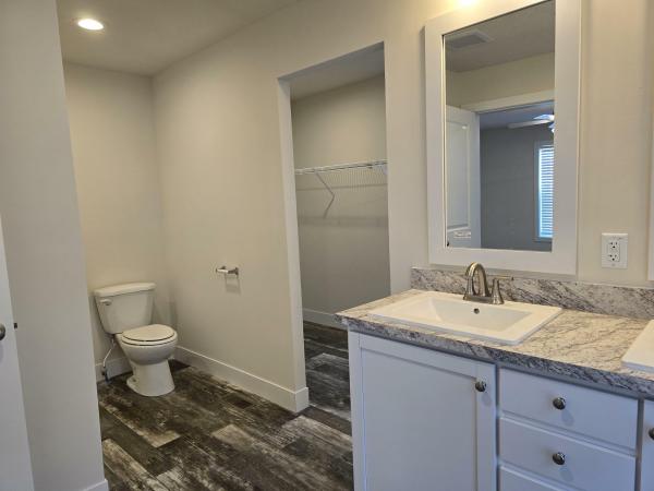 2025 Clayton 81SRH28603A Mobile Home