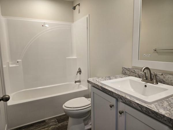 2025 Clayton 81SRH28603A Mobile Home