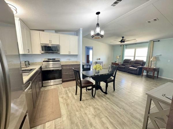 1994 CARR Manufactured Home