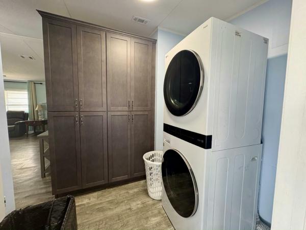 1994 CARR Manufactured Home