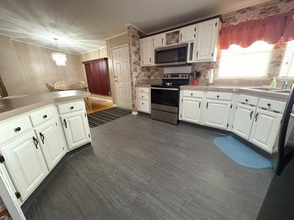 2000 Skyline Mobile Home