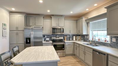 Photo 4 of 18 of home located at 611 Nicklaus Ct Lady Lake, FL 32159