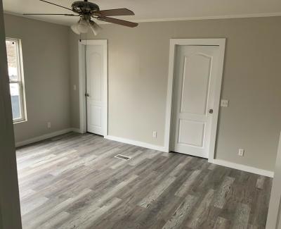 Photo 3 of 8 of home located at 7130 Gold Mine Drive San Antonio, TX 78238