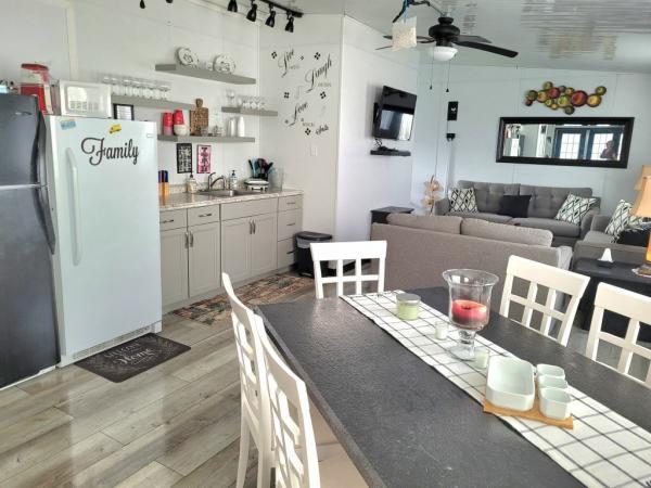 1994 Palm Harbor Mobile Home