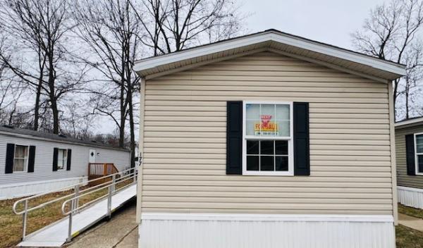 2013 Skyline UNK Mobile Home