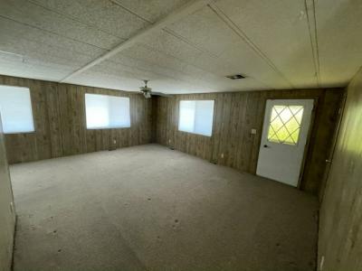 Photo 4 of 20 of home located at 2401 W Southern Ave Lot 161 Tempe, AZ 85282