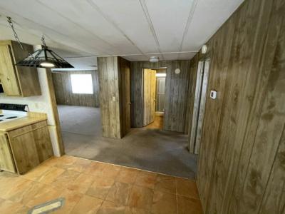 Photo 5 of 20 of home located at 2401 W Southern Ave Lot 161 Tempe, AZ 85282