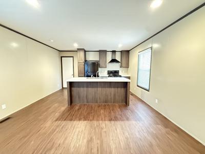 Photo 4 of 30 of home located at 132 Toledo #To132 Conroe, TX 77301