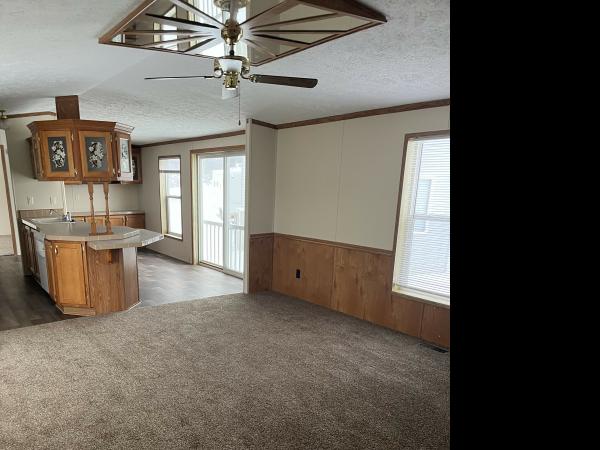 2000 Fairmont UNK Mobile Home