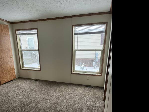 2000 Fairmont UNK Mobile Home