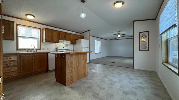 2001 Fairmont Mobile Home