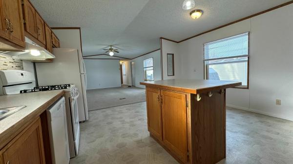 2001 Fairmont Mobile Home