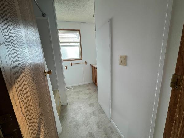 2001 Fairmont Mobile Home