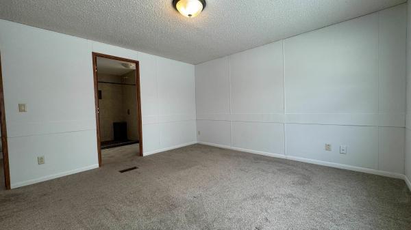 2001 Fairmont Mobile Home