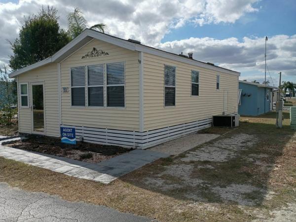 1993 CUTL Mobile Home For Sale