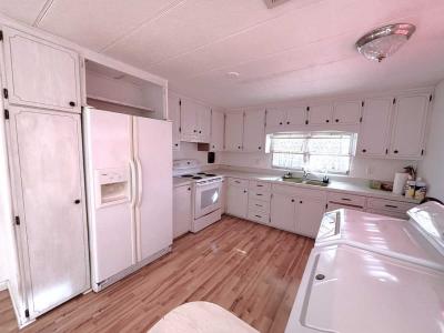 Photo 5 of 21 of home located at 758 Limeberry Place Venice, FL 34285