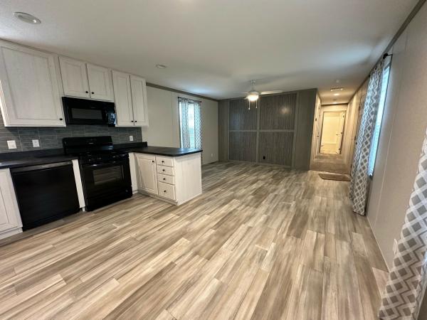 2023 Clayton Pulse 6616-E711  Home