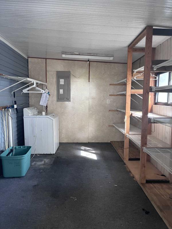 1988 Fleetwood Manufactured Home