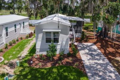 Photo 2 of 14 of home located at 12130 Grand Oak Lane Oxford, FL 34484