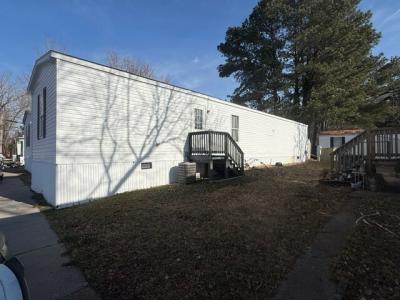 Photo 2 of 7 of home located at 164 North Redwood Court Newport News, VA 23608