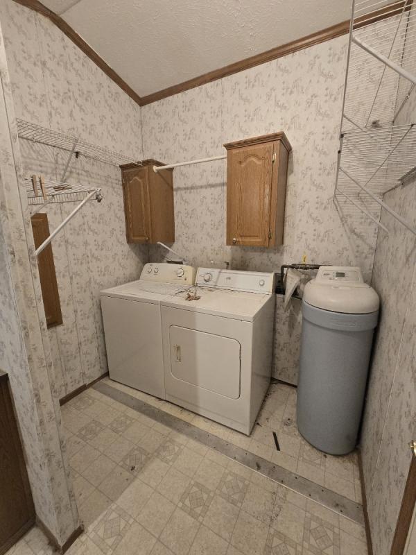 2003 Holly Park 304 Stretch Manufactured Home